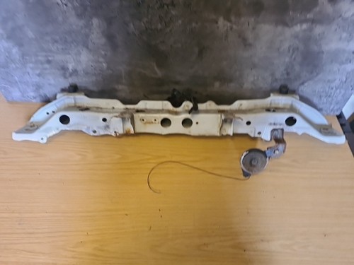 Toyota yaris mk3 - toyota,